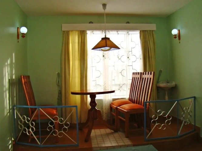 3 Bedrooms Apartment