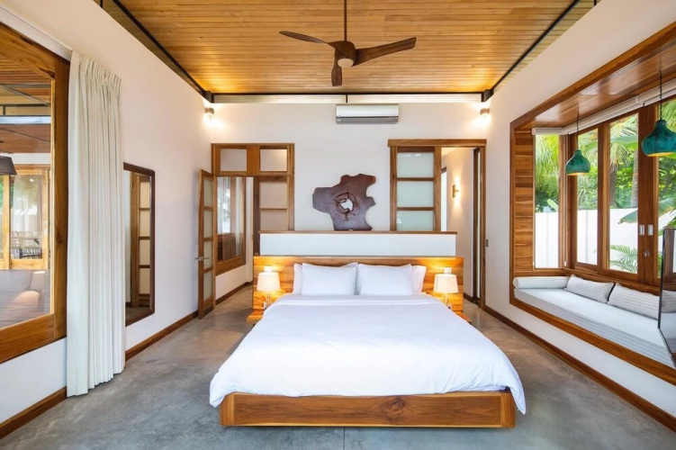 Villa Akoya