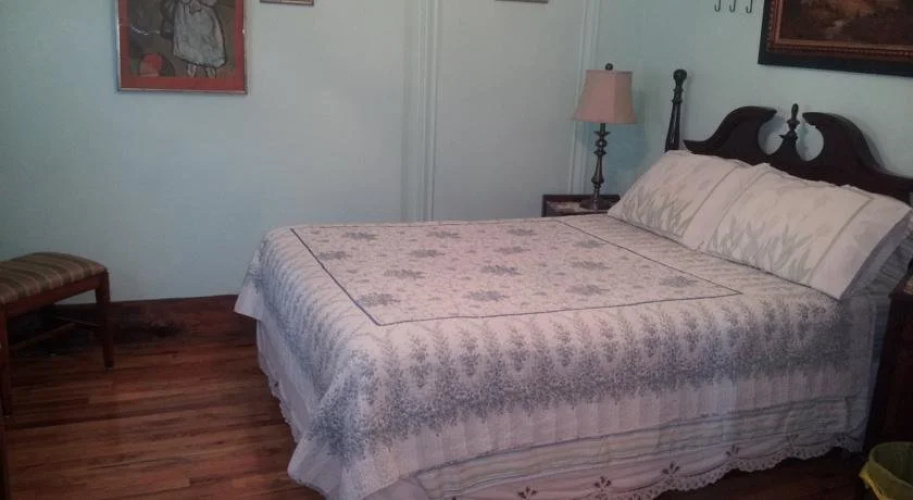 Bibis Garden Bed and Breakfast