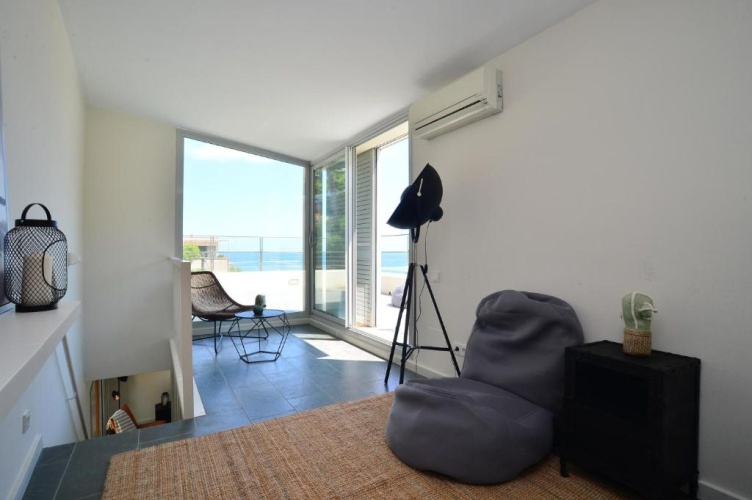 3 Bedrooms Apartment