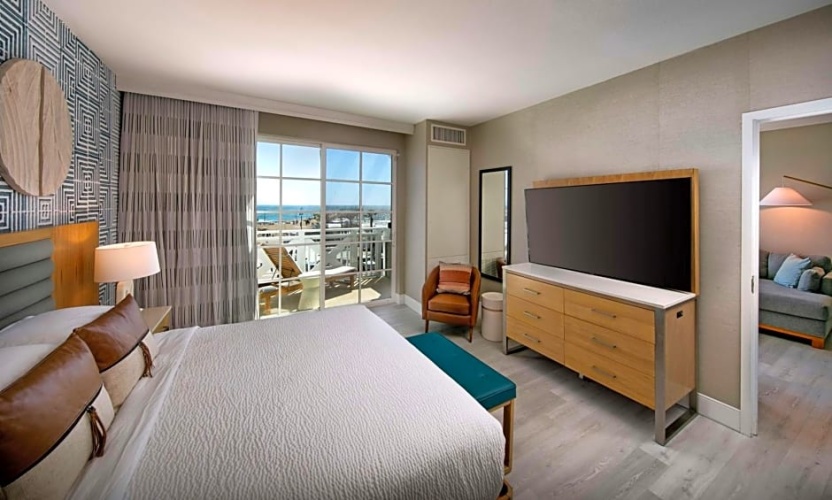 1 Bedroom Double Suite with balcony and with ocean view