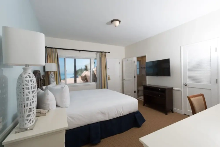 1 Bedroom Suite beachfront