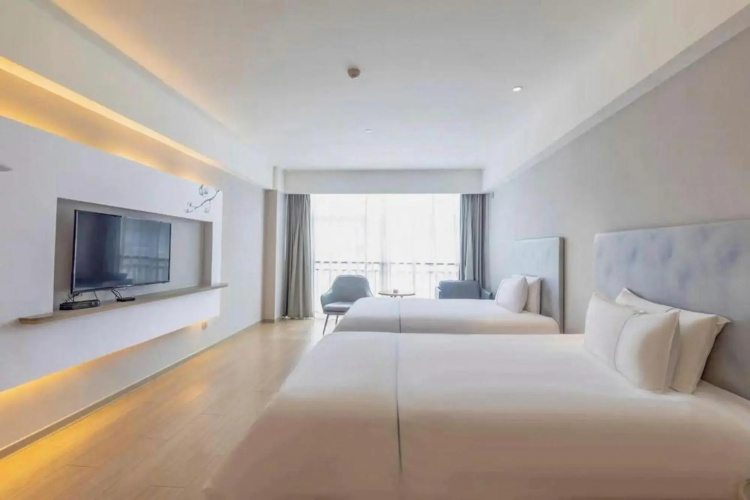Super 8 Select Hotel
