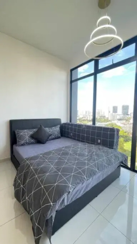 Suites with Infinity Pool at Georgetown B11