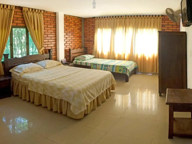 Standard Triple room