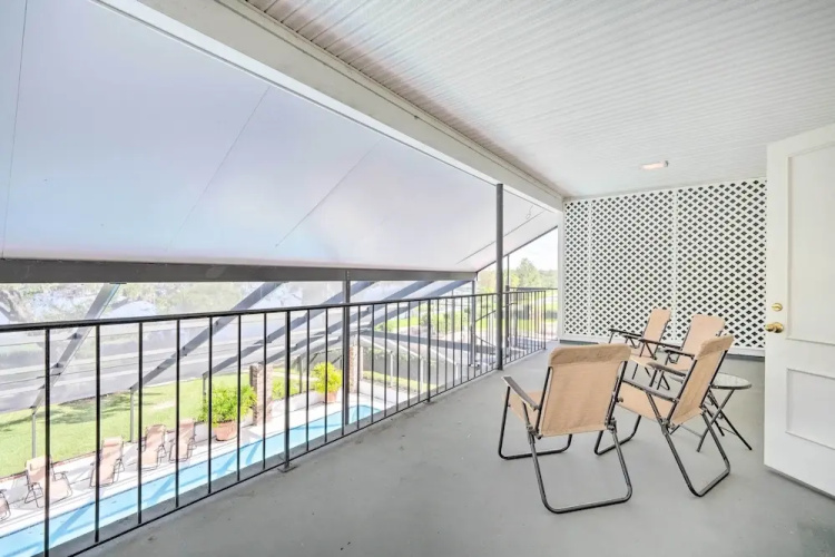 Lanai & Pool: Elegant Villa in Winter Haven!
