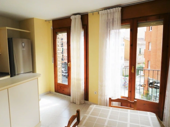 2 Bedrooms Apartment with city view