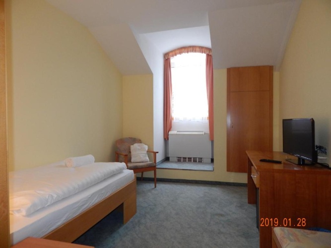 Standard Single room
