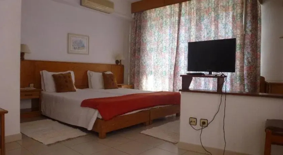 Guest House A Moderna & Restaurante