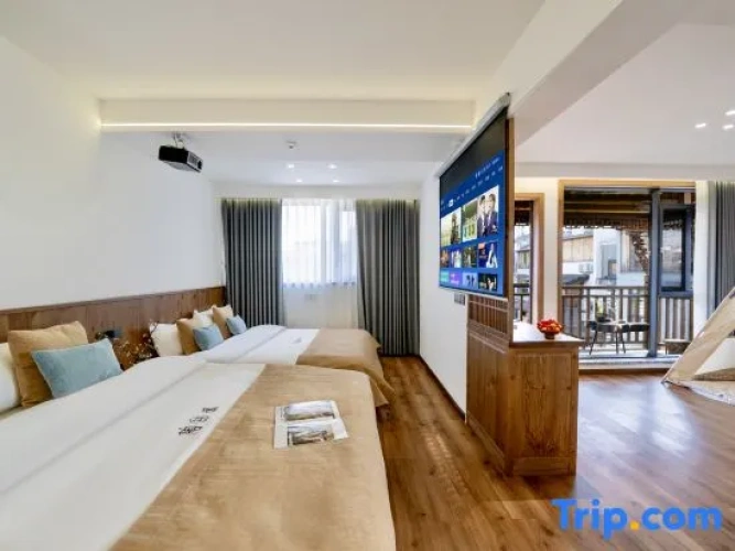 Standard Twin Family room