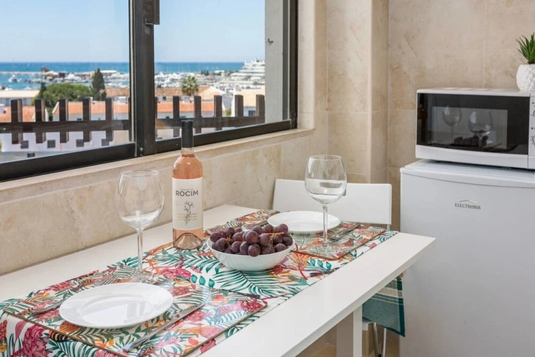 1 Bed Apart With Pool