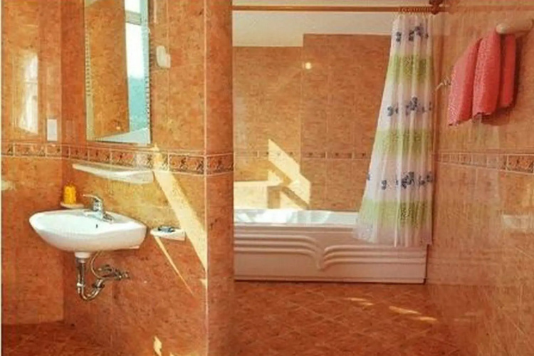 Sunny C Hotel