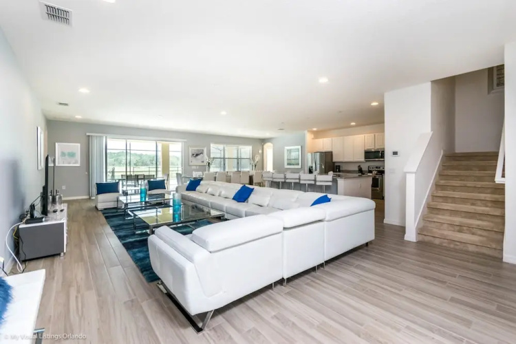 Solterra - 6140 Broad Oak Drive