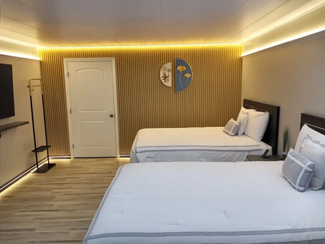 Deluxe Quadruple room