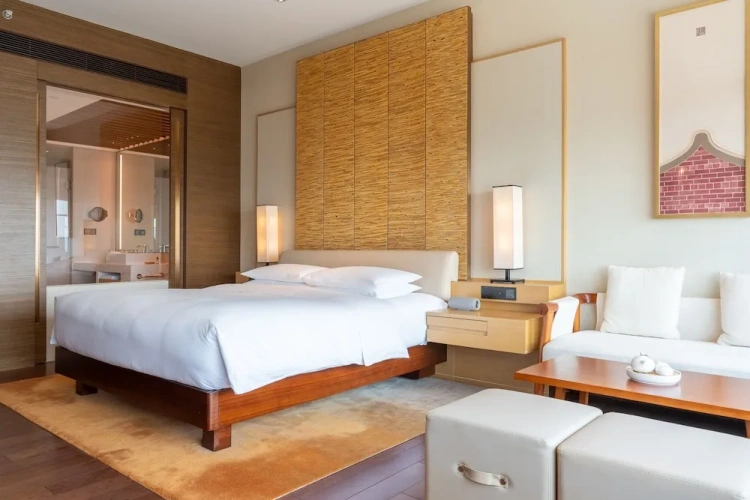 Double with Club Access room