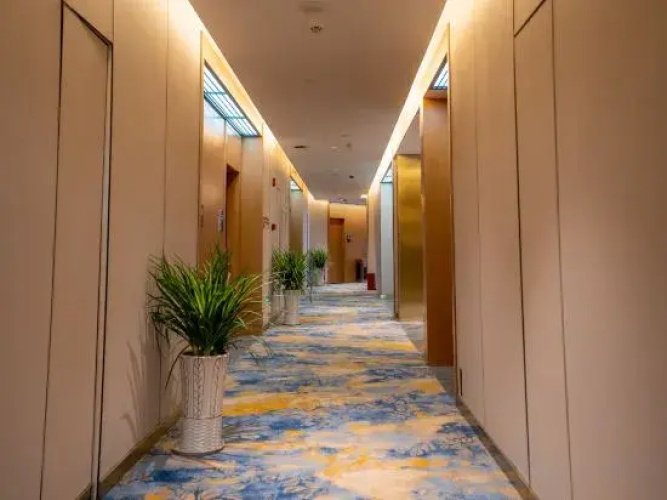 Platinum Hotel