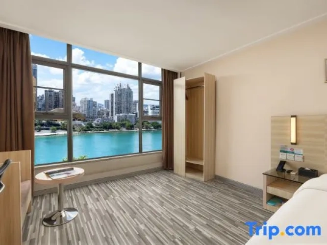 Standard Double room with river view