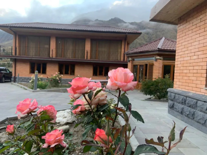 Family Hotel Vardisubani