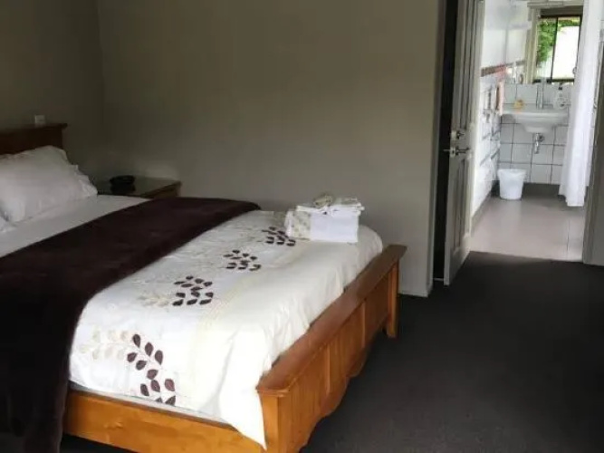 Cromwell Getaway