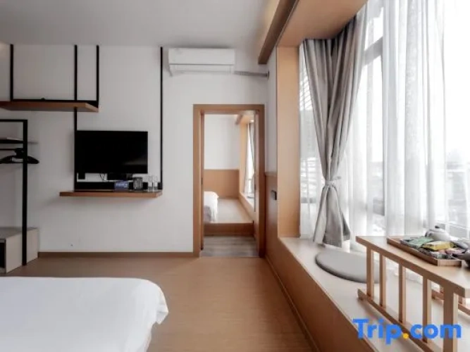 2 Bedrooms Suite