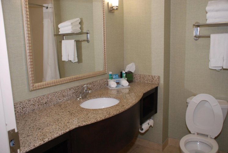 Holiday Inn Express & Suites Covington by IHG
