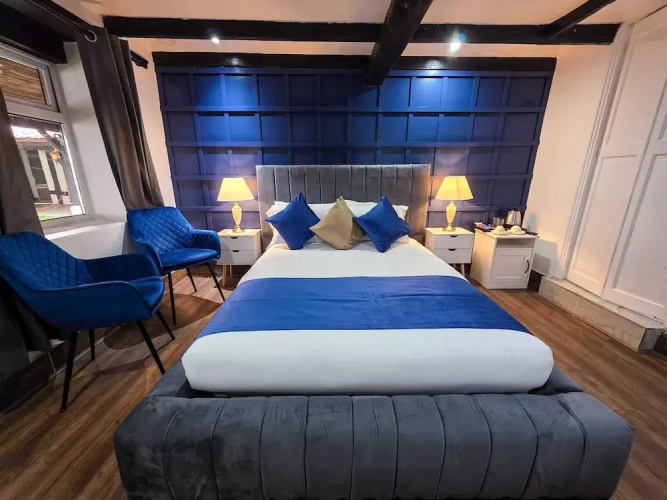 The Courtyard Lodge