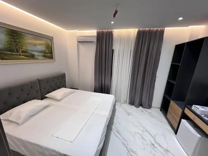 Lezet Hotel
