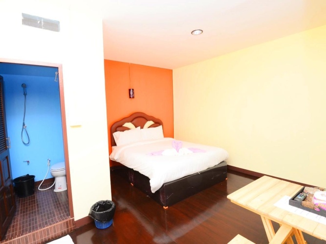 Standard Triple room