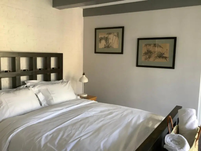 Former Rembrandt workshop two bedroom B&B