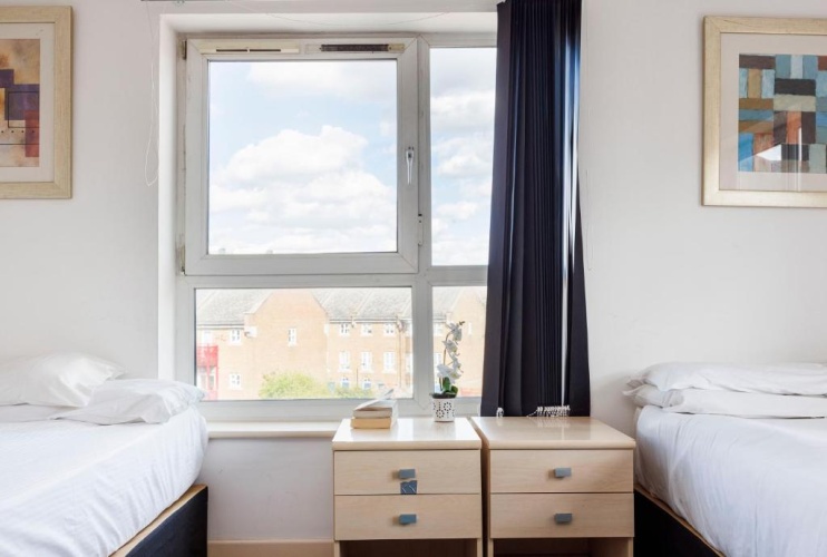2 Bedrooms Apartment