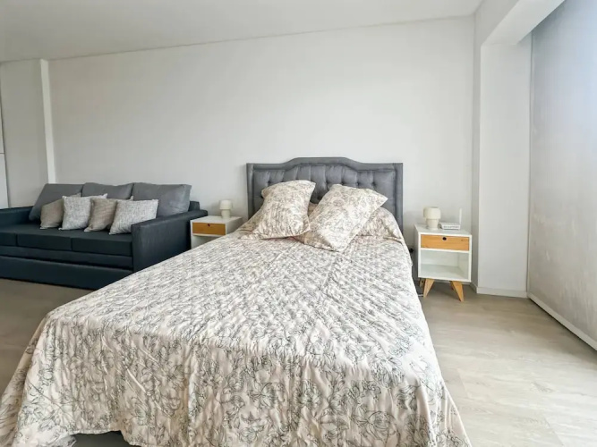 Comfortable Studio With Balcony and Excellent Location