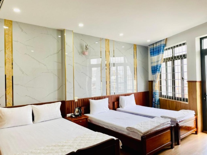 Standard Quadruple room with balcony