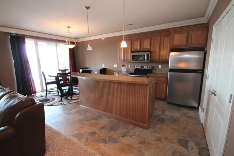 Lands End 654 - 2 Br Condo