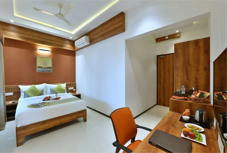Standard Quadruple Family room