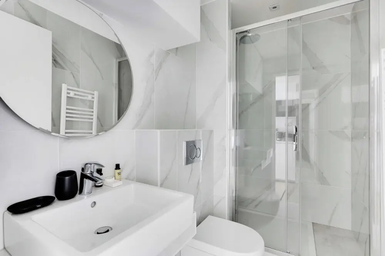 Elegant Studio - 3P - Republique