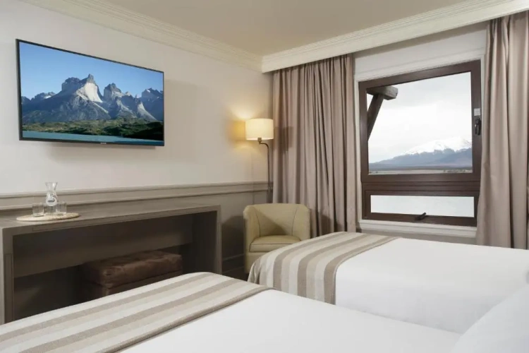 Superior Twin room with sea view