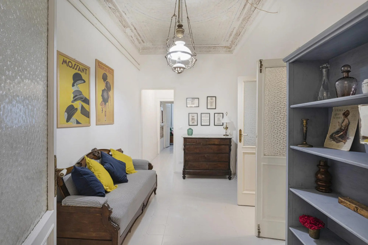 Vintage Design Apartment by Wonderful Italy