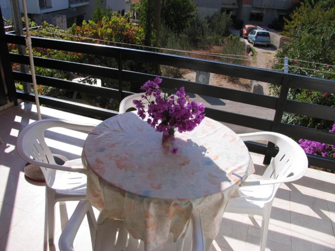 Apartment with sea view