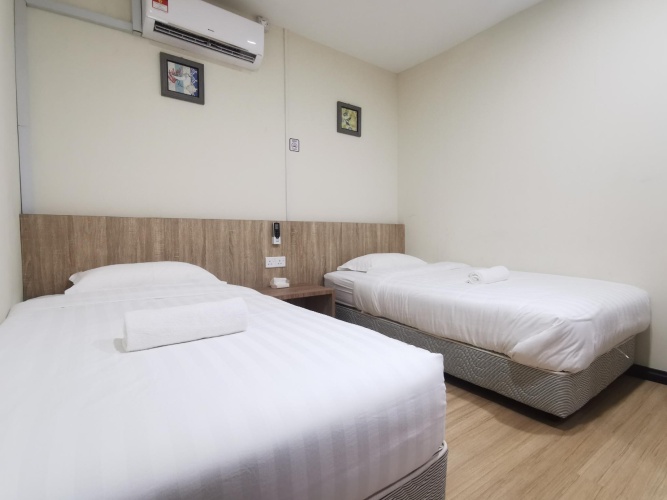 Standard Twin room