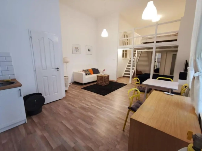 1 Bedroom Apartment