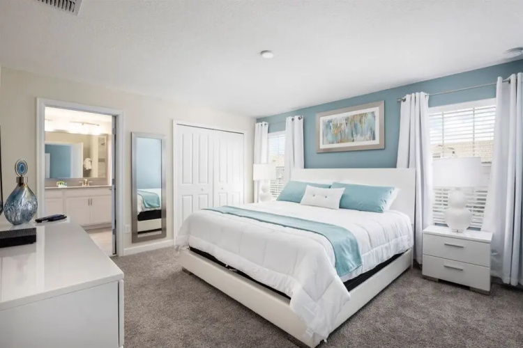 4BR 3BA ChampionsGate  Townhome