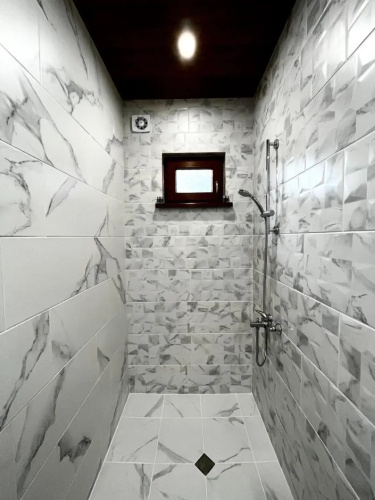 Roots Apartment 2