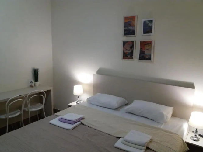 2 Bedrooms Apartment
