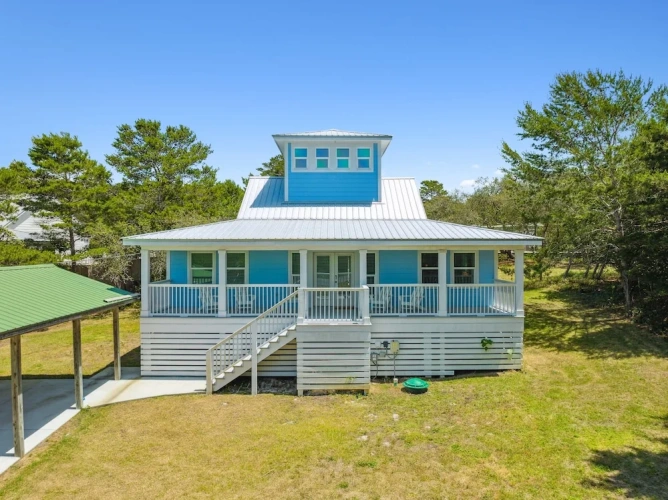 3 Bedrooms Cottage