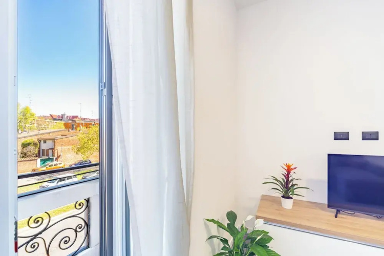 KHL apartments