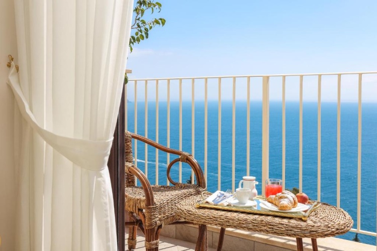 Deluxe Double room with sea view