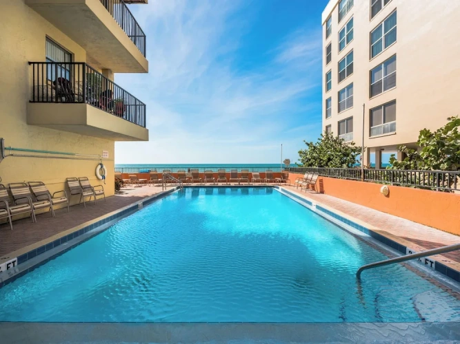 3 Bedrooms Standard room with balcony