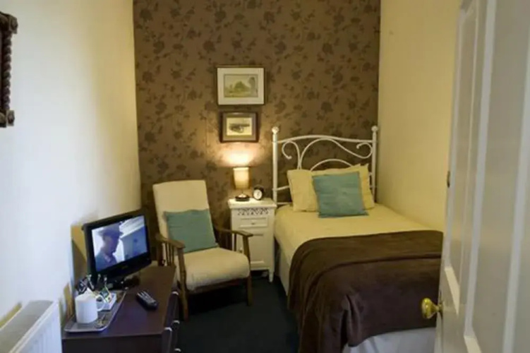 Balmashanner House Bed & Breakfast
