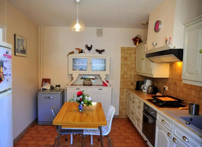 2 Bedrooms Cottage