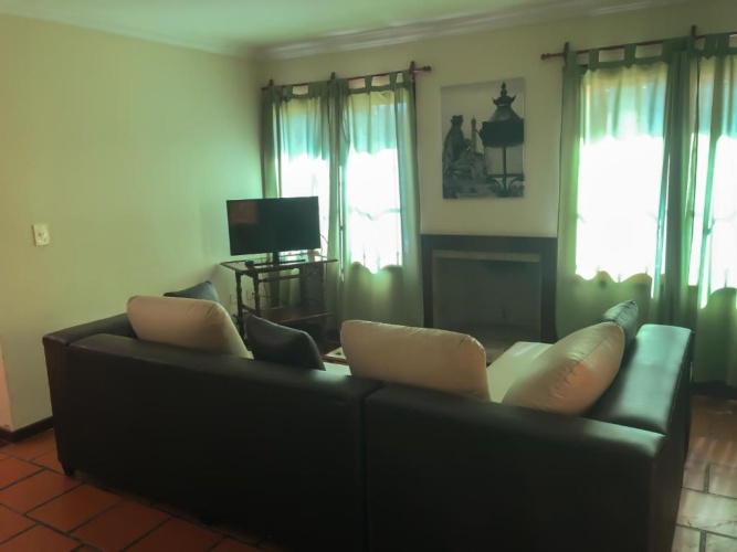 3 Bedrooms Cottage